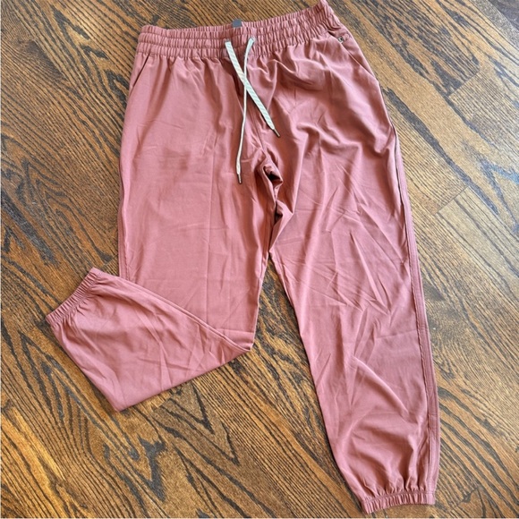 Vuori Womens Pants Weekend Jogger Sz S In Terracotta - Picture 3 of 10